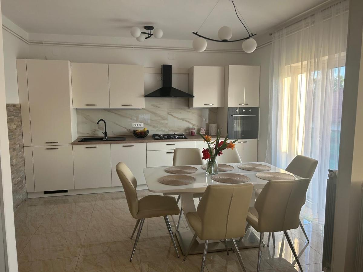 Deluxe Apartman Mimi Viskovo With A Free Parking Space Exterior foto
